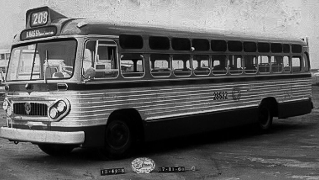 ônibus anos 1960